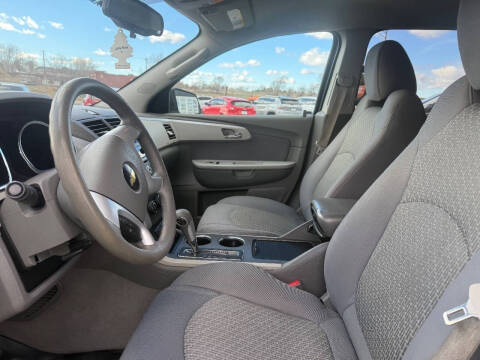 2010 Chevrolet Traverse LS