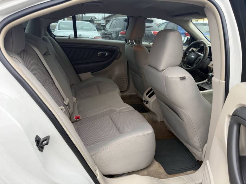 2011 Ford Taurus SEL
