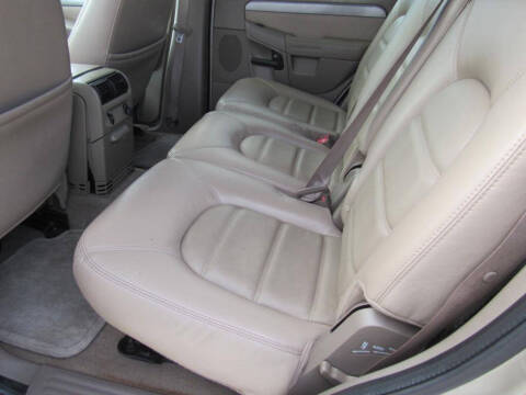 2004 Ford Explorer XLT