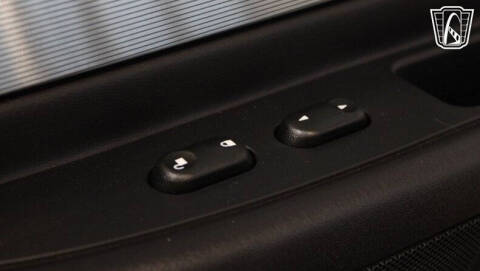 2004 Ford Thunderbird Deluxe