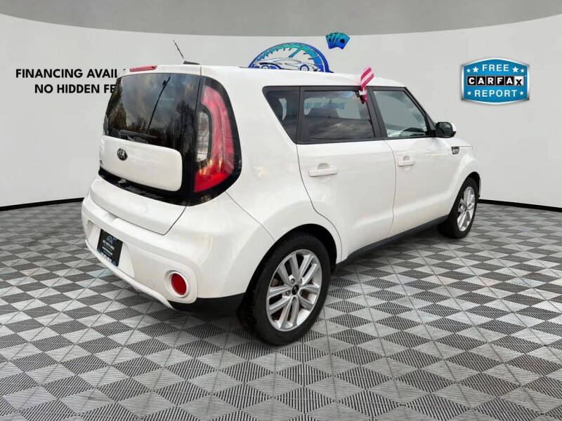 2017 Kia Soul +