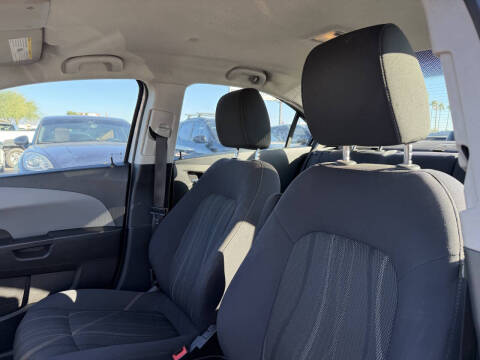 2019 Chevrolet Sonic LT Auto