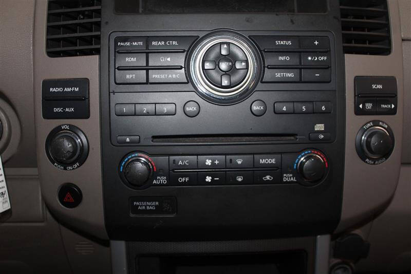 2011 Nissan Pathfinder SV