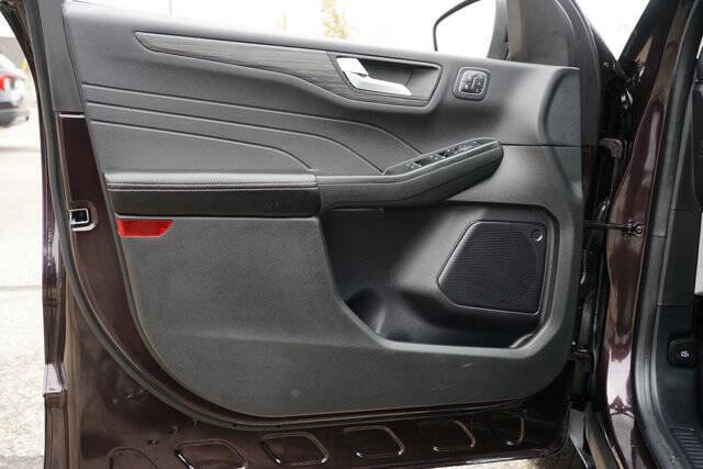 2023 Ford Escape Platinum