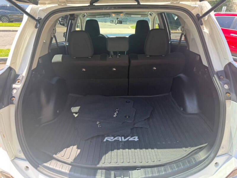 2016 Toyota RAV4 LE