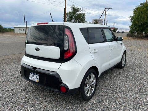 2016 Kia Soul +