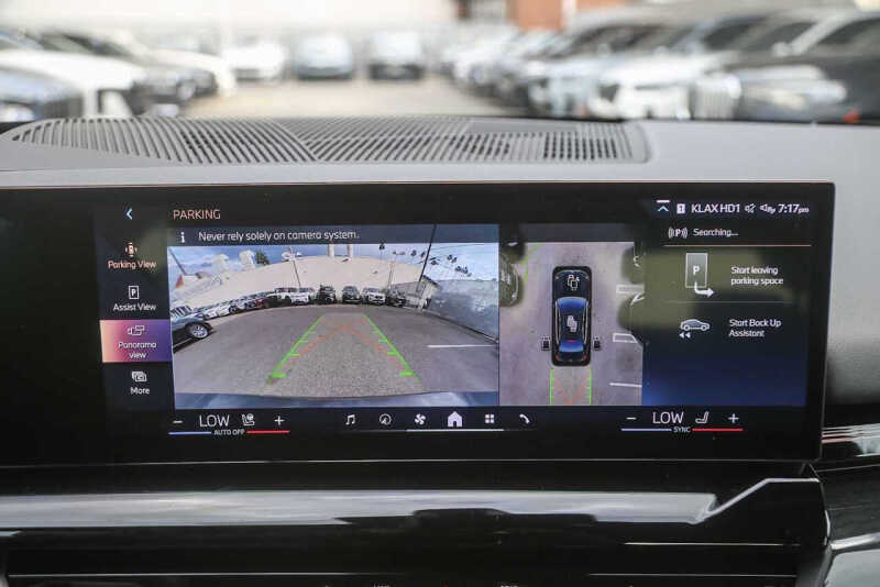 2025 BMW 5 Series 530i