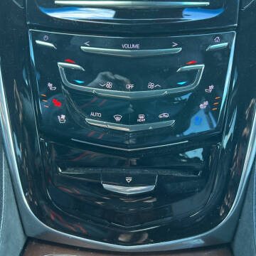 2018 Cadillac Escalade ESV Luxury