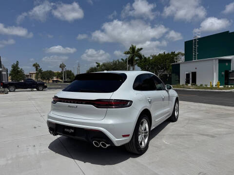 2022 Porsche Macan