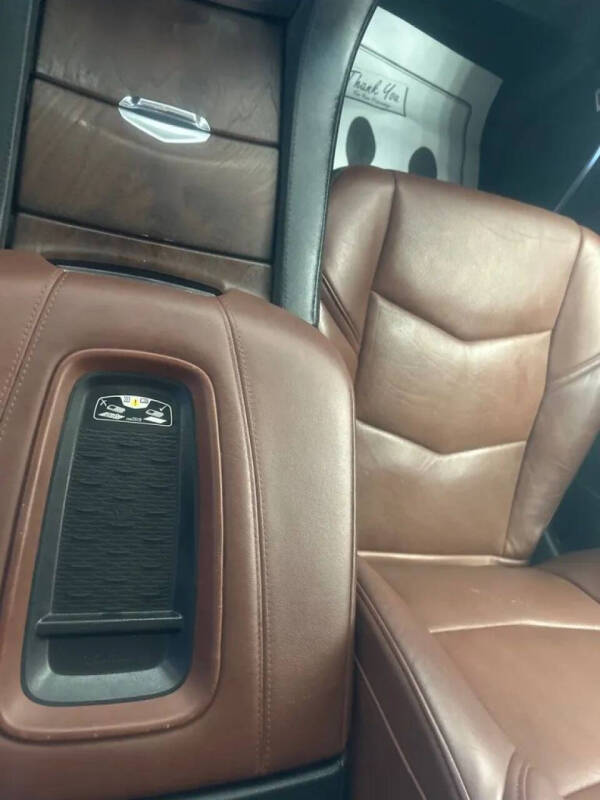 2016 Cadillac Escalade Luxury Collection