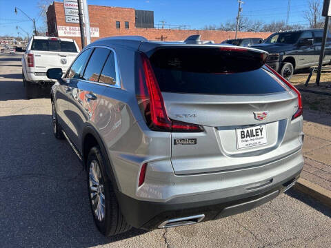 2025 Cadillac XT4 Premium Luxury