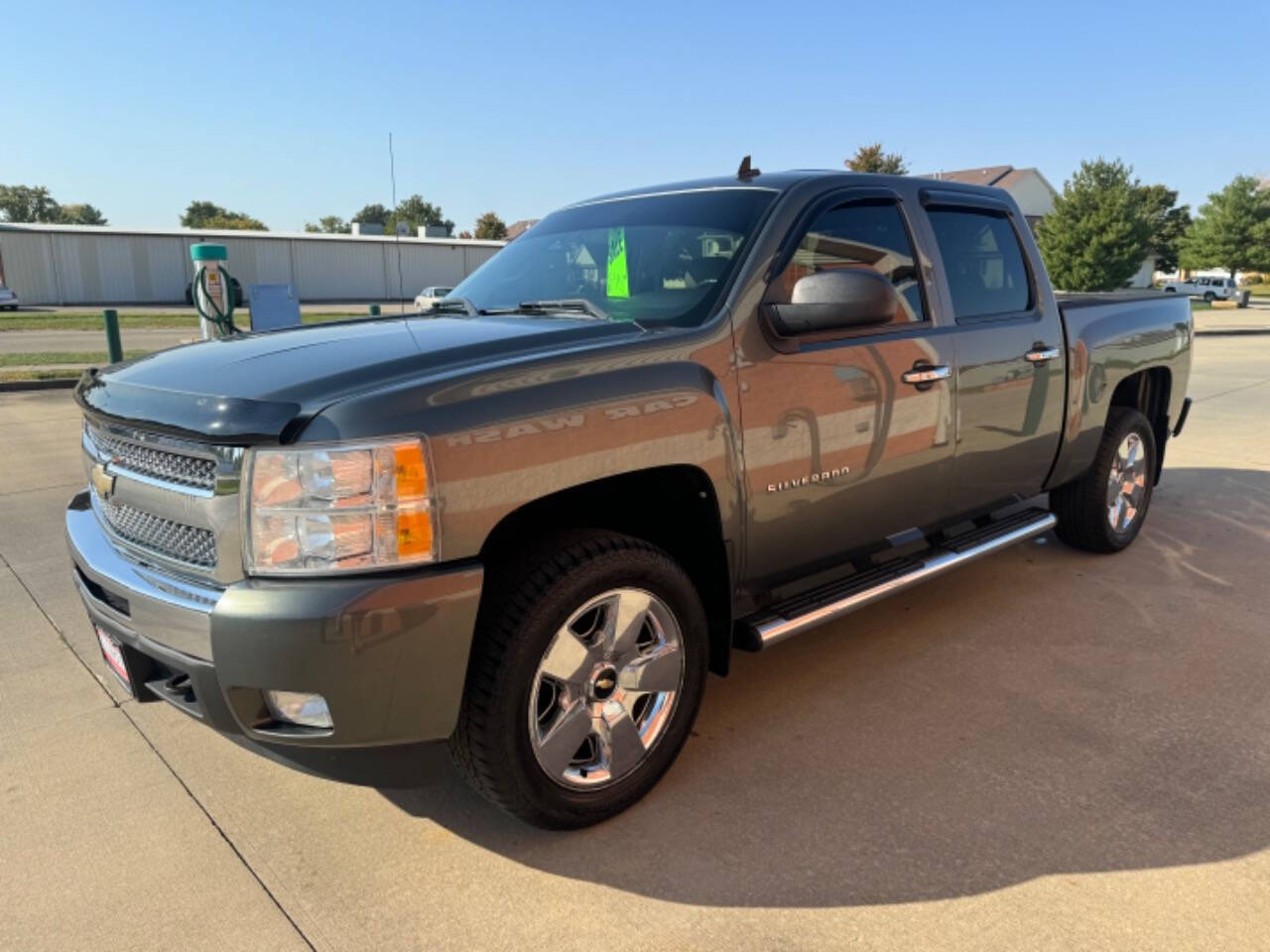 2011 Chevrolet Silverado 1500 for sale at Illinois Auto Wholesalers in Tolono, IL