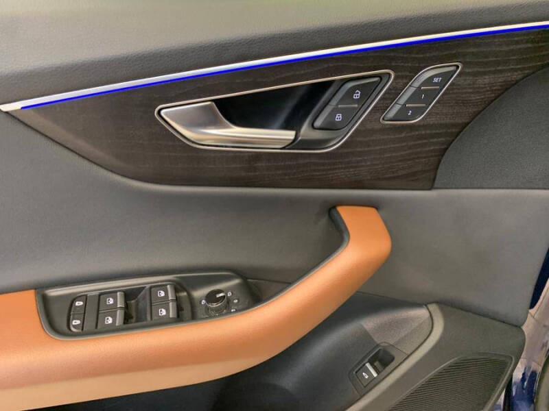 2021 Audi Q8 quattro Prestige 55 TFSI