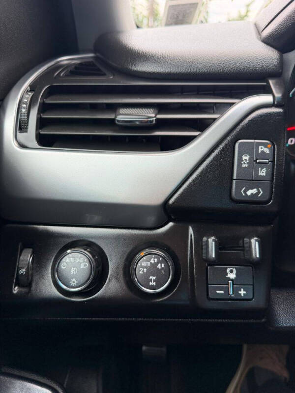 2015 Chevrolet Suburban LTZ