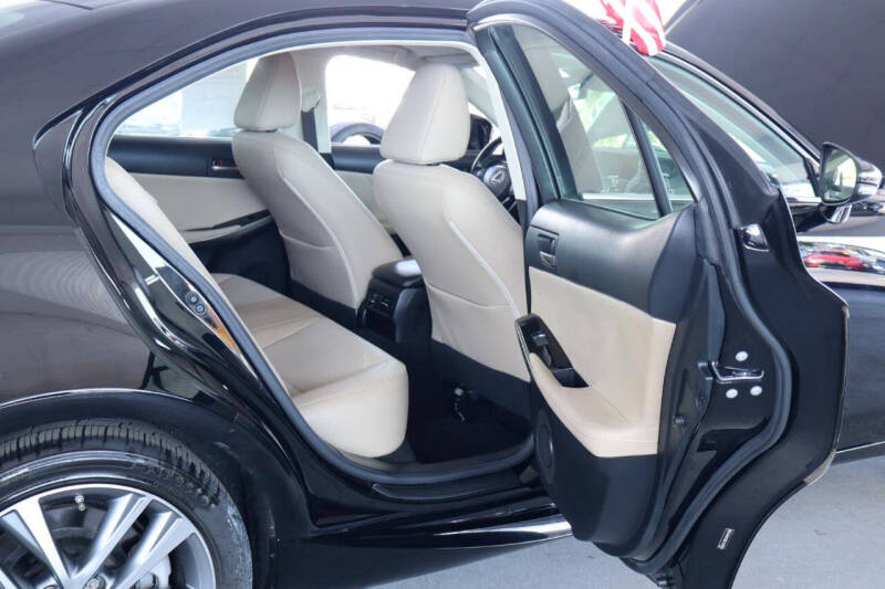 2020 Lexus IS 300