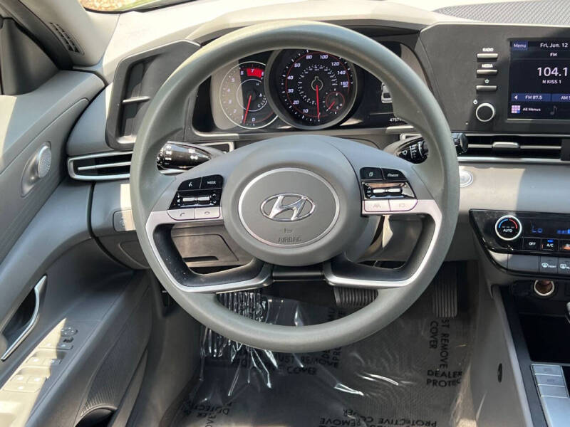 2022 Hyundai Elantra