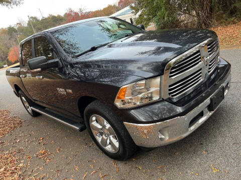 2017 RAM 1500 SLT