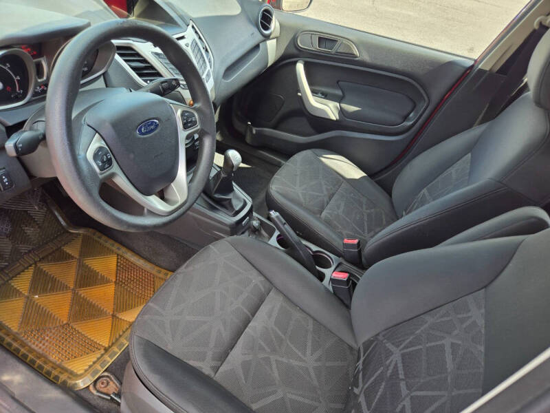 2013 Ford Fiesta SE