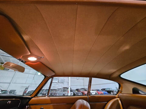 1966 Aston Martin DB6