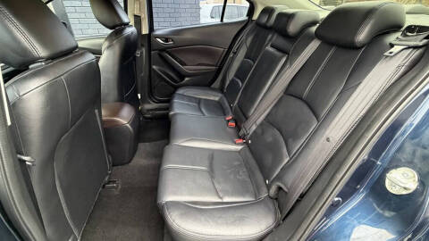 2018 Mazda MAZDA3 Touring