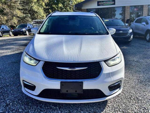 2022 Chrysler Pacifica Touring L