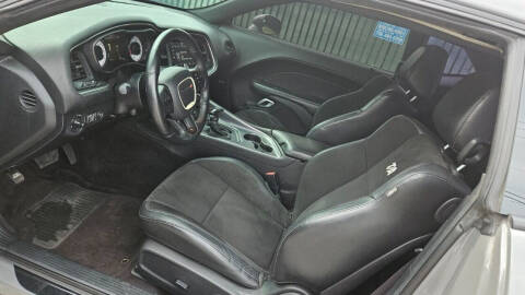 2018 Dodge Challenger 392 HEMI Scat Pack Shaker