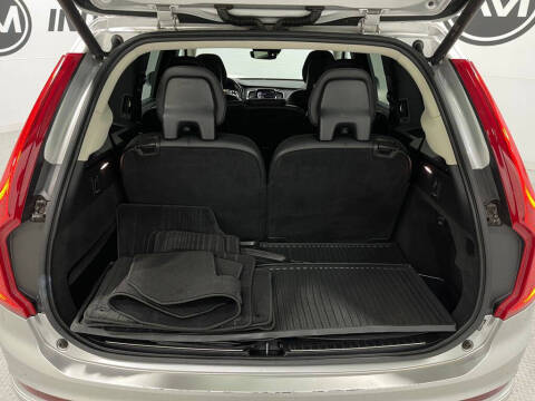 2018 Volvo XC90 T6 Momentum