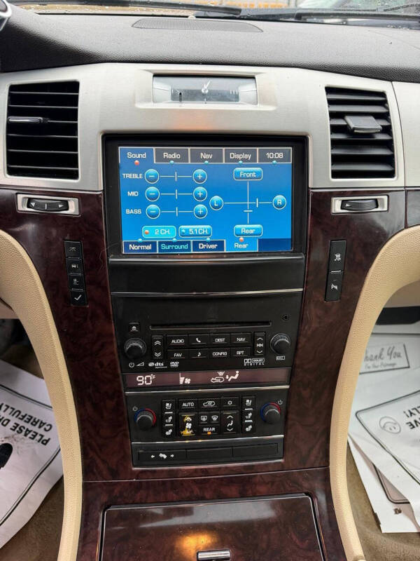 2011 Cadillac Escalade
