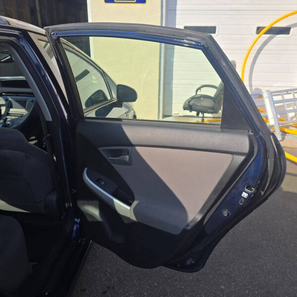 2012 Toyota Prius One