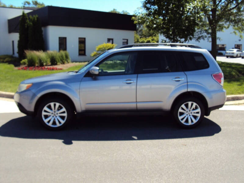 2011 Subaru Forester X Premium Package photo 8