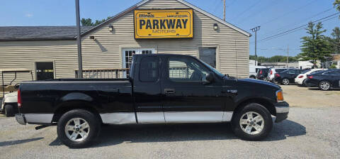 2004 Ford F-150 Heritage for sale at Parkway Motors in Springfield IL