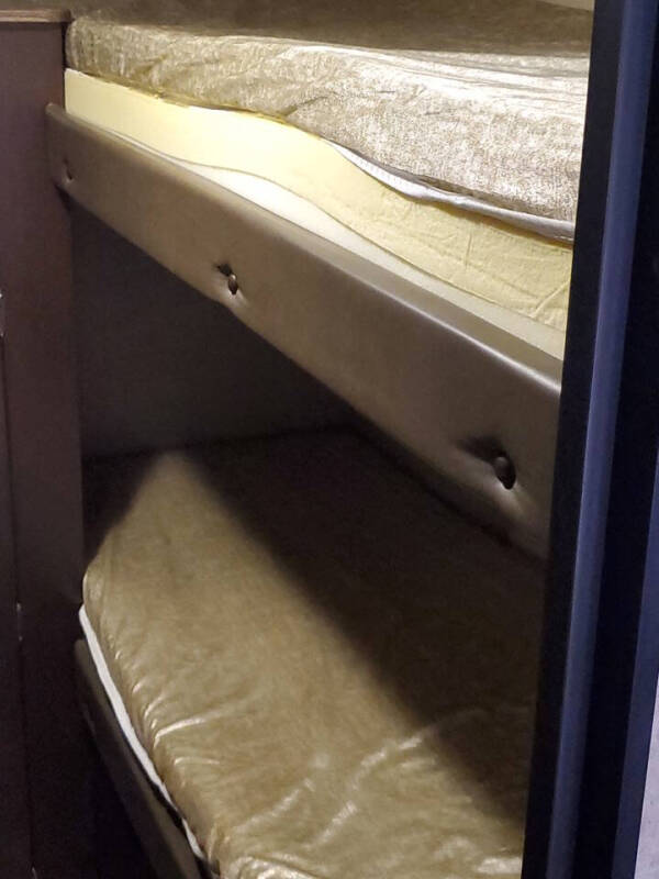 2017 Forest River 284BF Cherokee