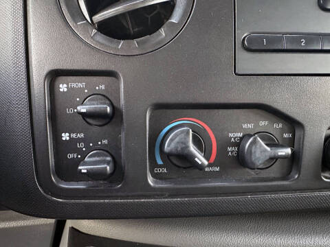 2014 Ford E-Series E-350 SD XL