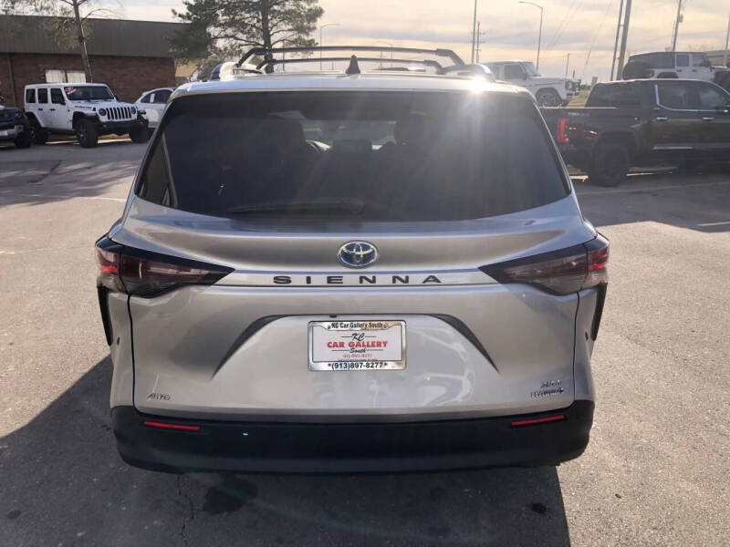 2024 Toyota Sienna XLE 7-Passenger