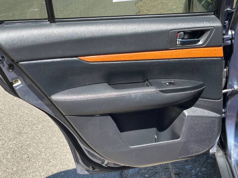 2013 Subaru Outback 2.5i Limited