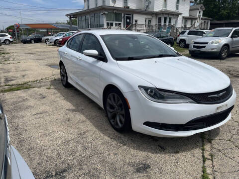 2015 Chrysler 200 S