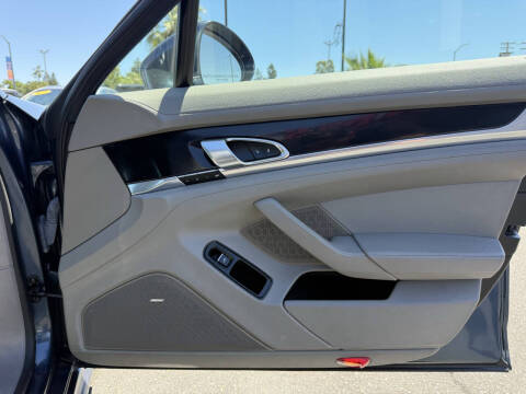 2013 Porsche Panamera
