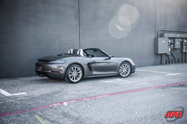 2021 Porsche 718 Boxster