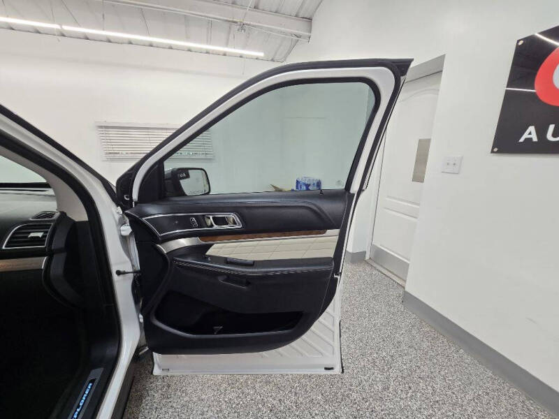 2016 Ford Explorer Platinum