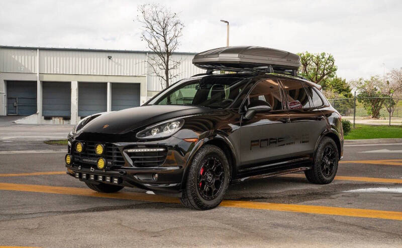 2013 Porsche Cayenne GTS