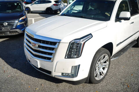 2018 Cadillac Escalade Luxury