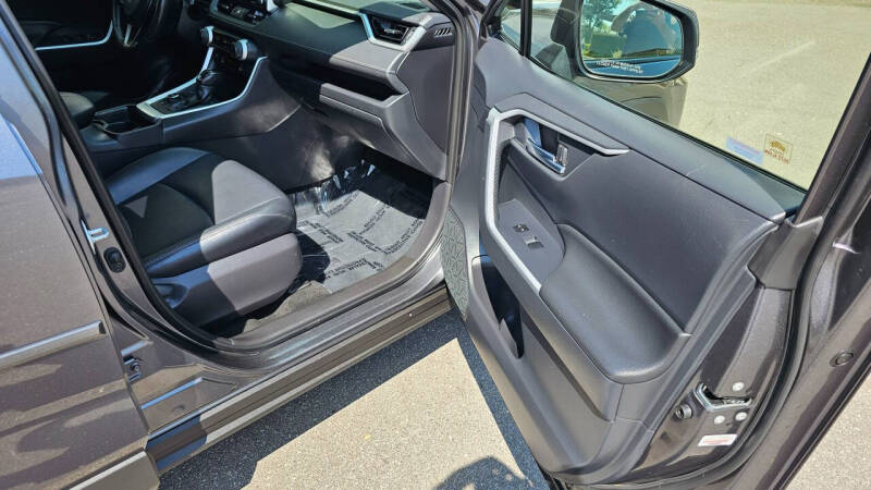 2021 Toyota RAV4 Hybrid XLE Premium