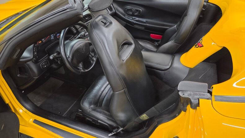 2004 Chevrolet Corvette