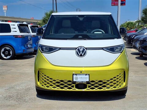 2025 Volkswagen ID. Buzz Pro S Plus 4Motion