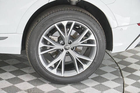 2023 Audi Q8 quattro Premium Plus 55 TFSI