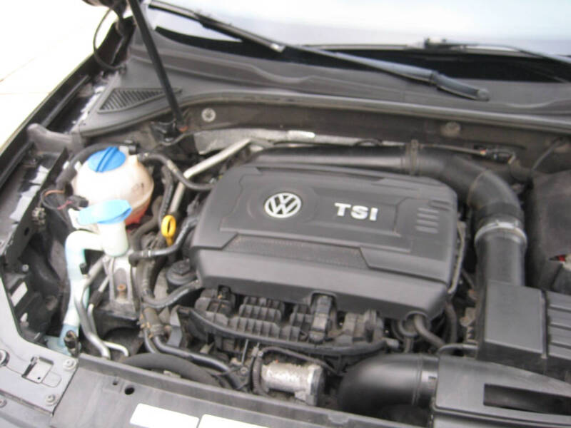 2015 Volkswagen Passat 1.8T Limited Edition