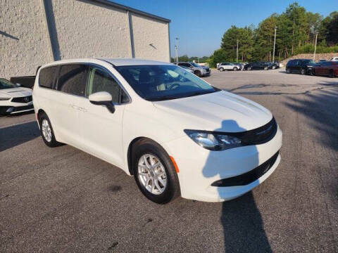 2023 Chrysler Voyager