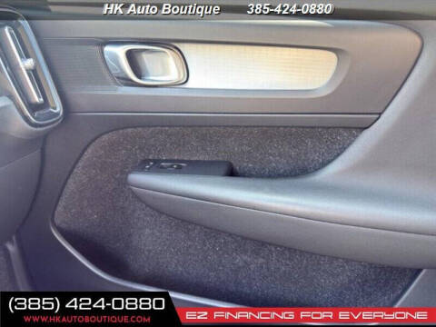 2019 Volvo XC40 T5 Momentum