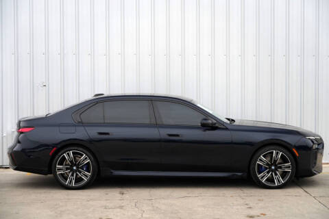 2023 BMW 7 Series 740i