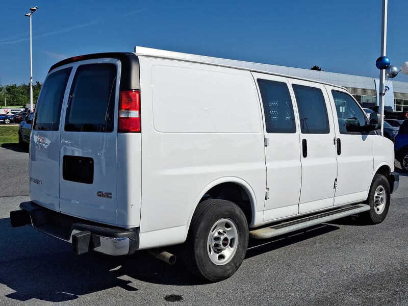 2024 GMC Savana 2500